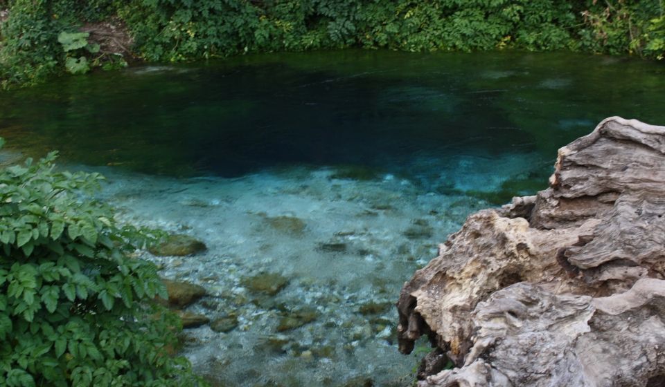 Syri i Kaltër / Occhio azzurro, Albania